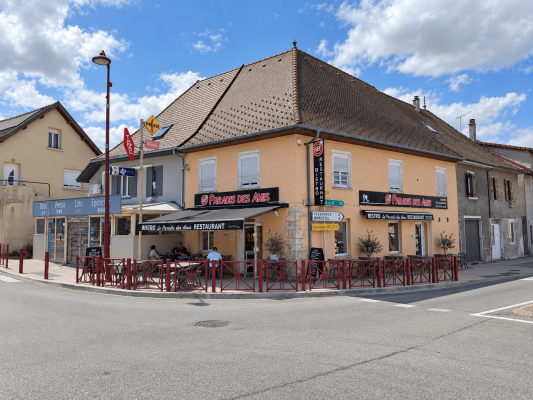 Sécuriser une terrasse exposée au trafic routier