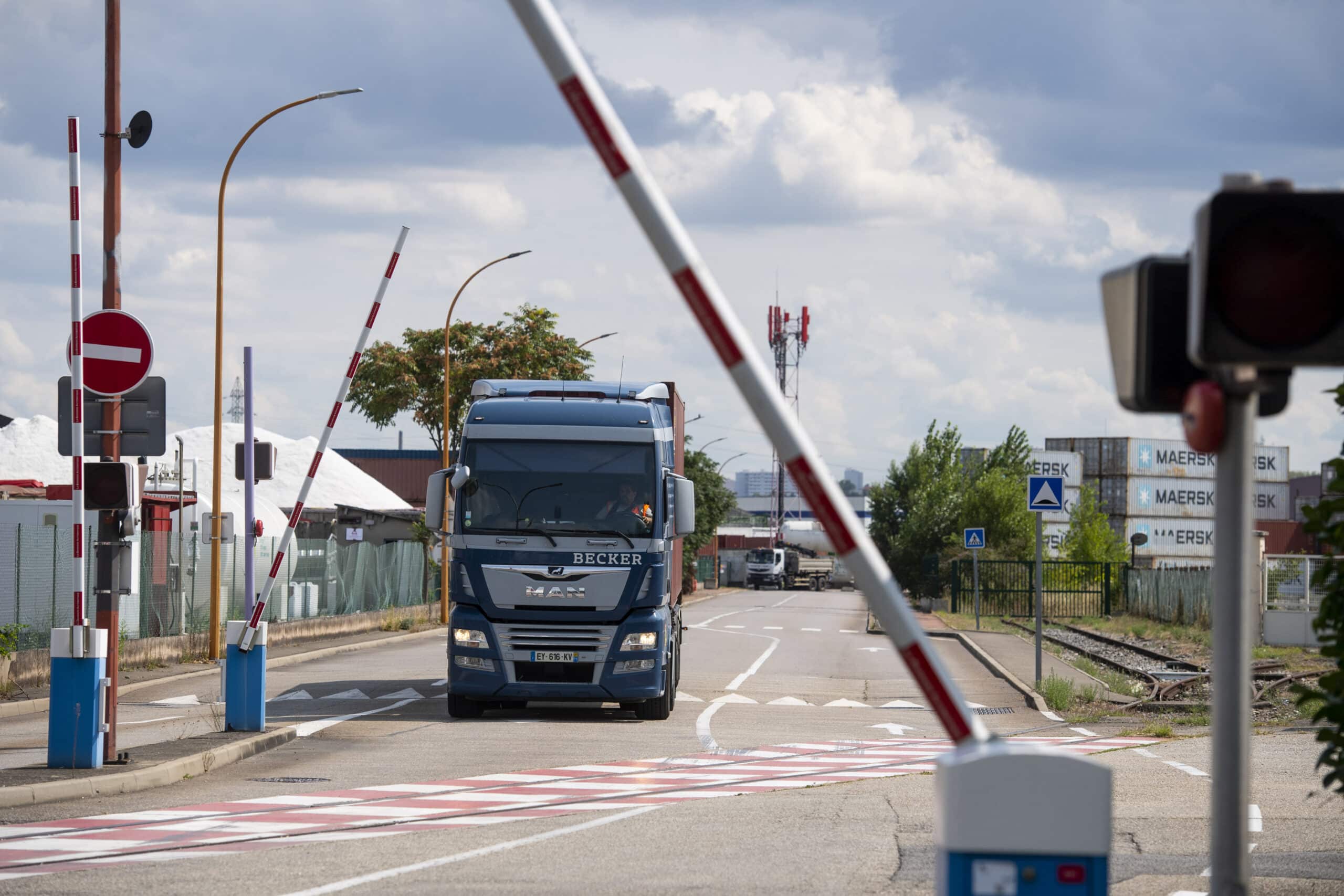 la barrière automatique gamme de barrières d'accès performantes